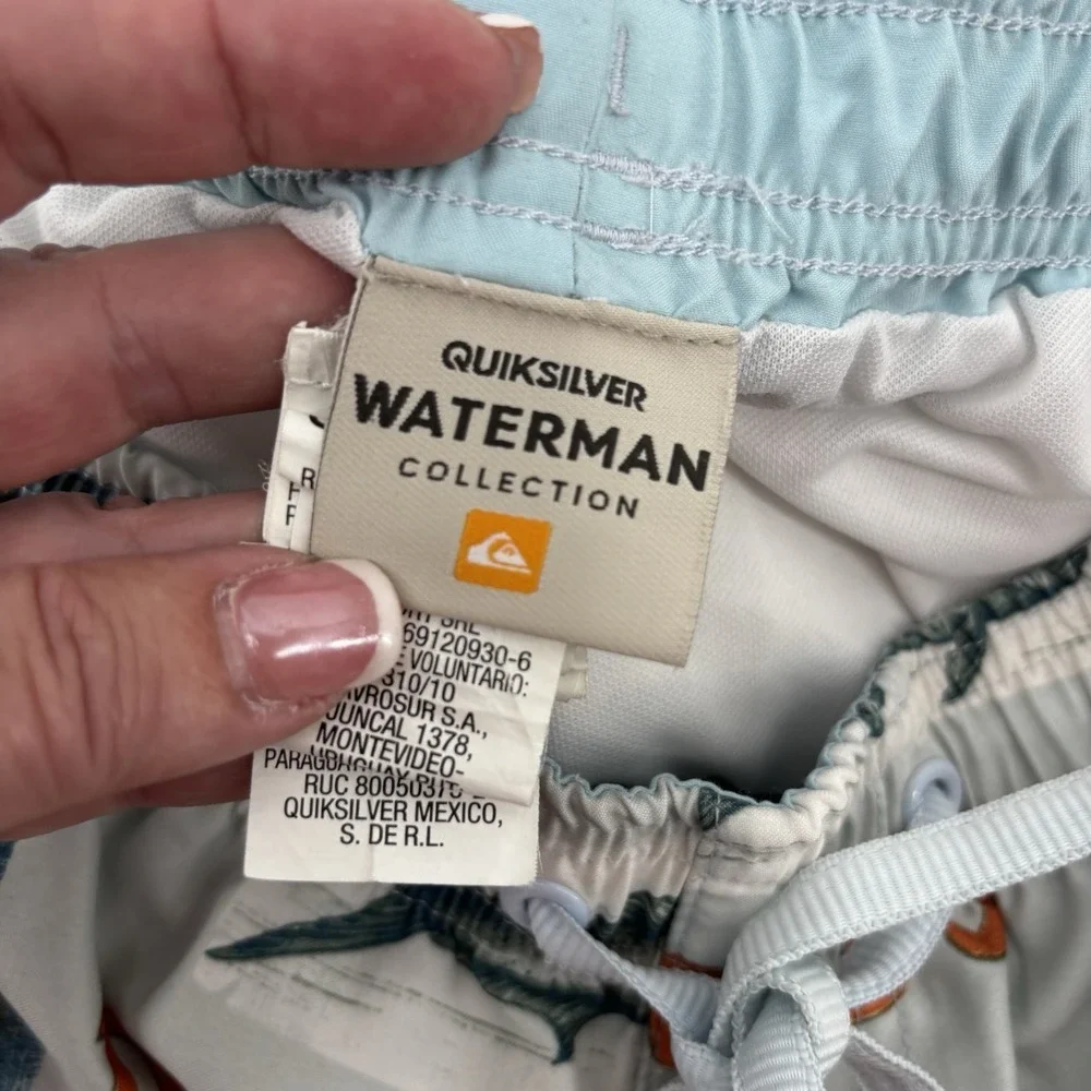 Quick Silver Shorts Mens Swim Trunks XL Fishing AOP Waterman‎ Board Shorts